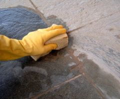LTP Odstraňovač cementových skvrn a povlaků 1l